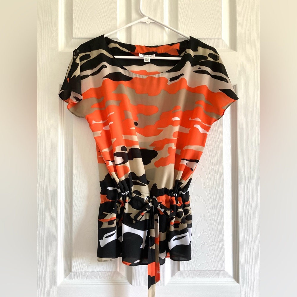 Calvin Klein Camouflage Print Women's Top